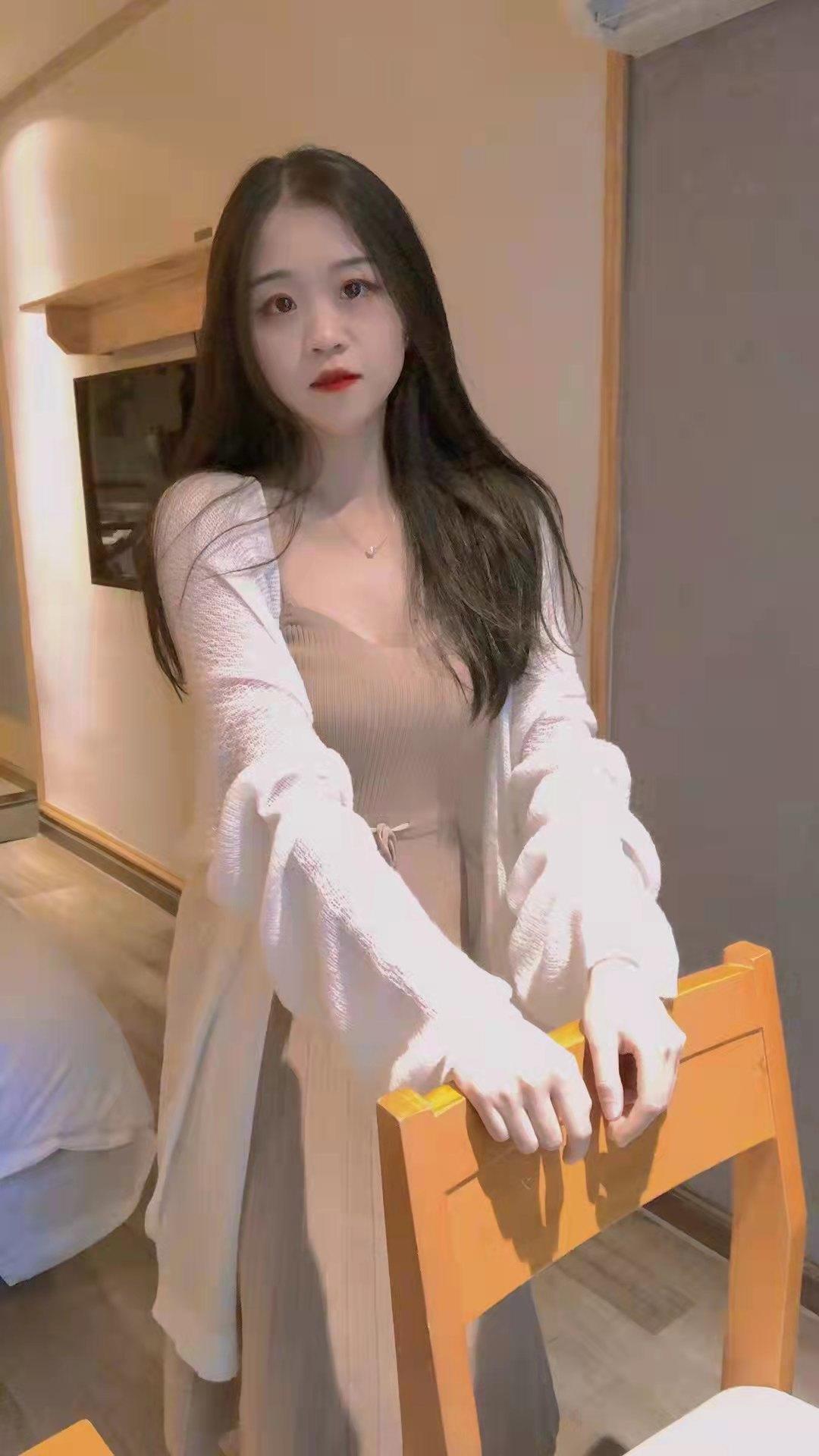 8c7eba76c737f82aec26cc7321a19de8.jpg
